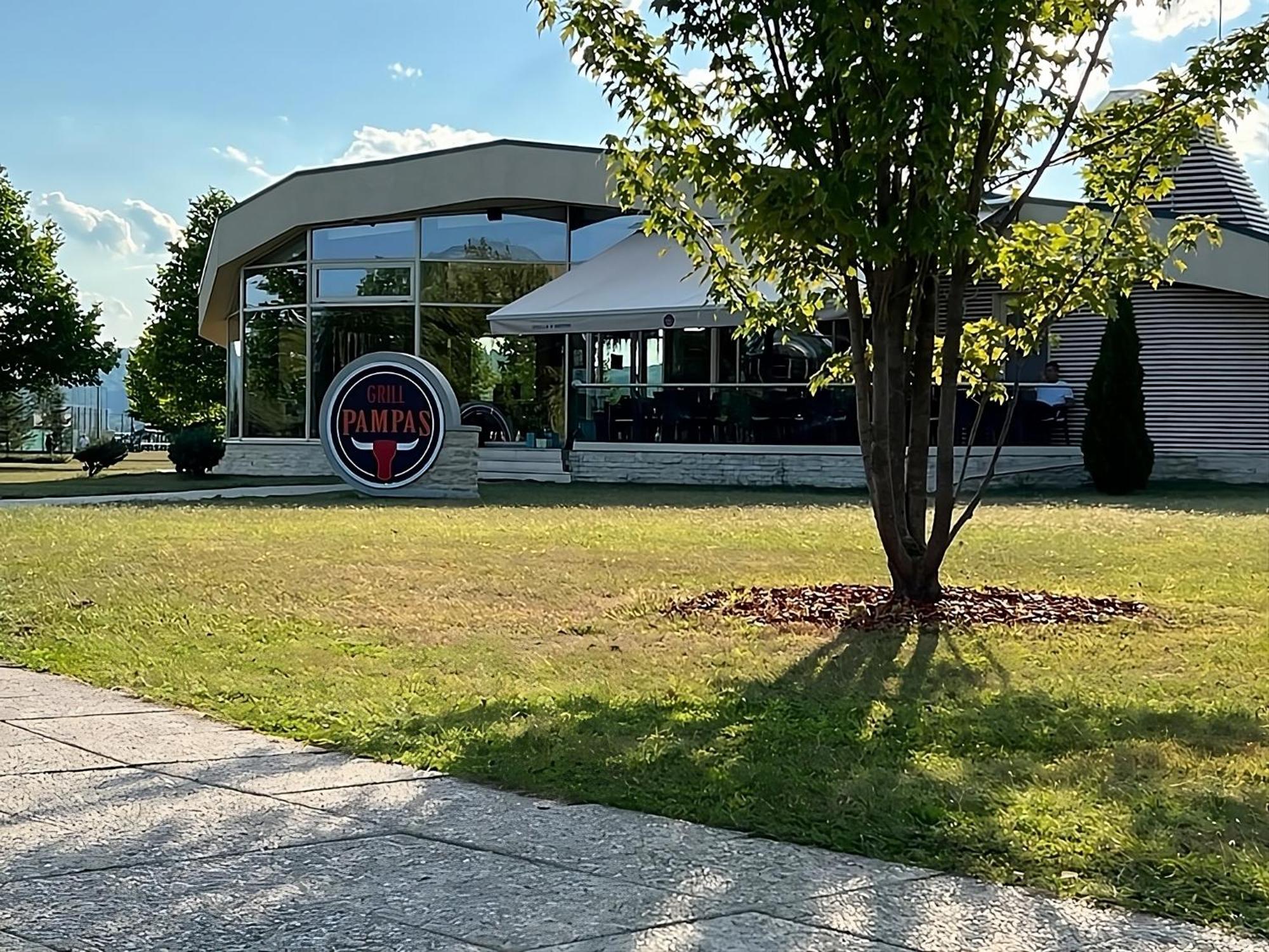 Cu Mesteceni Villa *